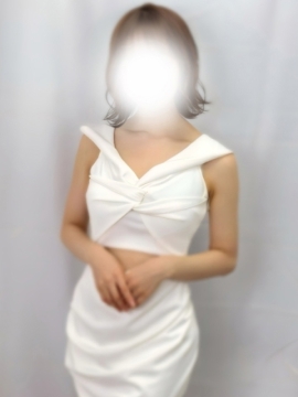 星野ななせ